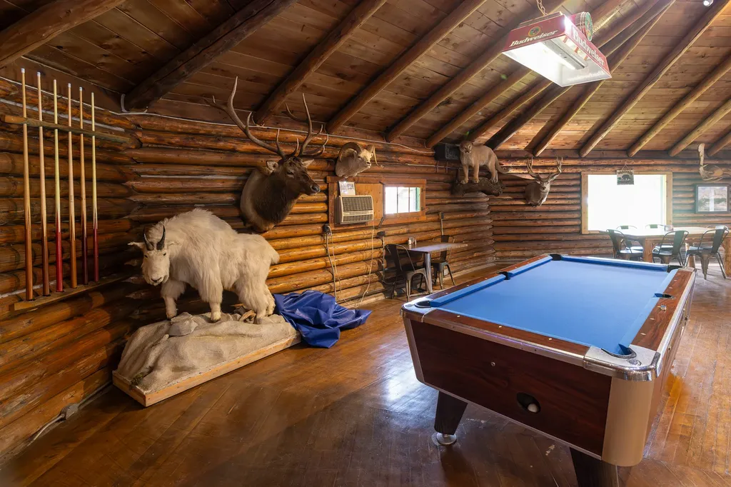 8571 Sun Canyon Lodge Road Augusta MT 59410
