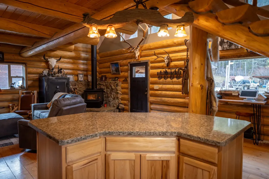8571 Sun Canyon Lodge Road Augusta MT 59410