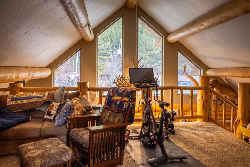 8571 Sun Canyon Lodge Road Augusta MT 59410