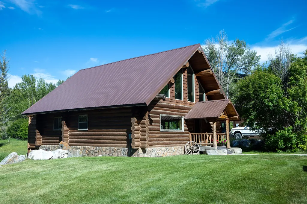 8571 Sun Canyon Lodge Road Augusta MT 59410