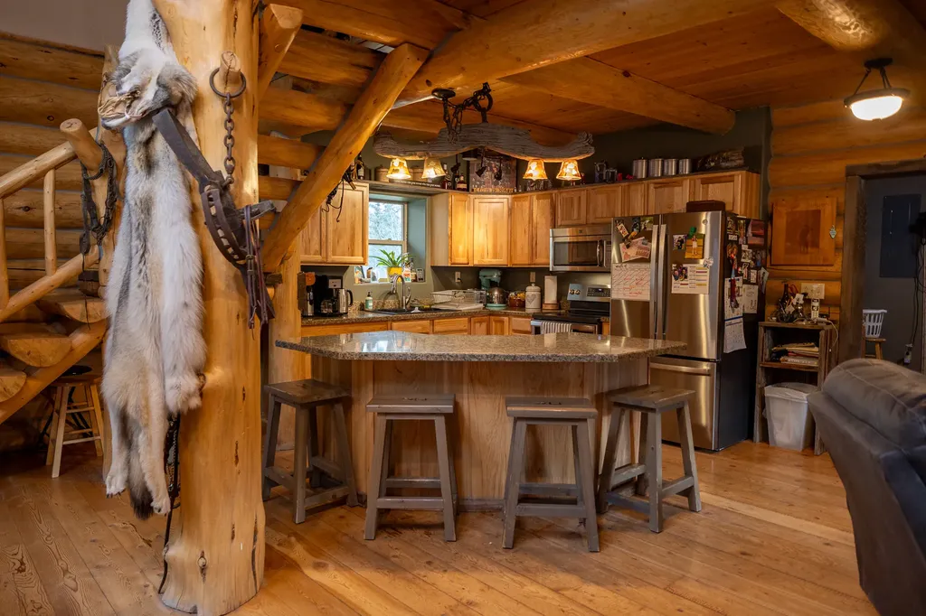 8571 Sun Canyon Lodge Road Augusta MT 59410