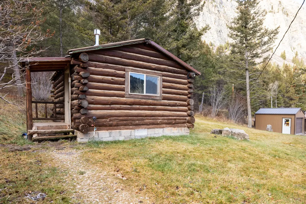 8571 Sun Canyon Lodge Road Augusta MT 59410