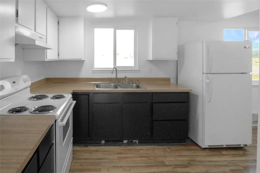 323/325 W River Road Hamilton MT 59840