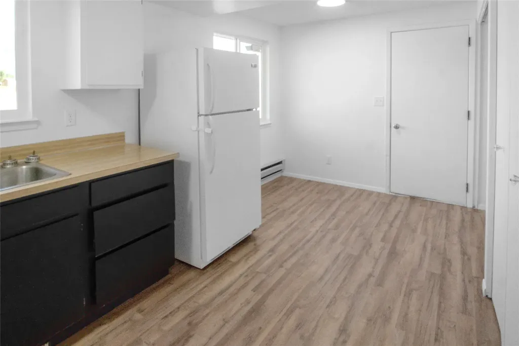 323/325 W River Road Hamilton MT 59840