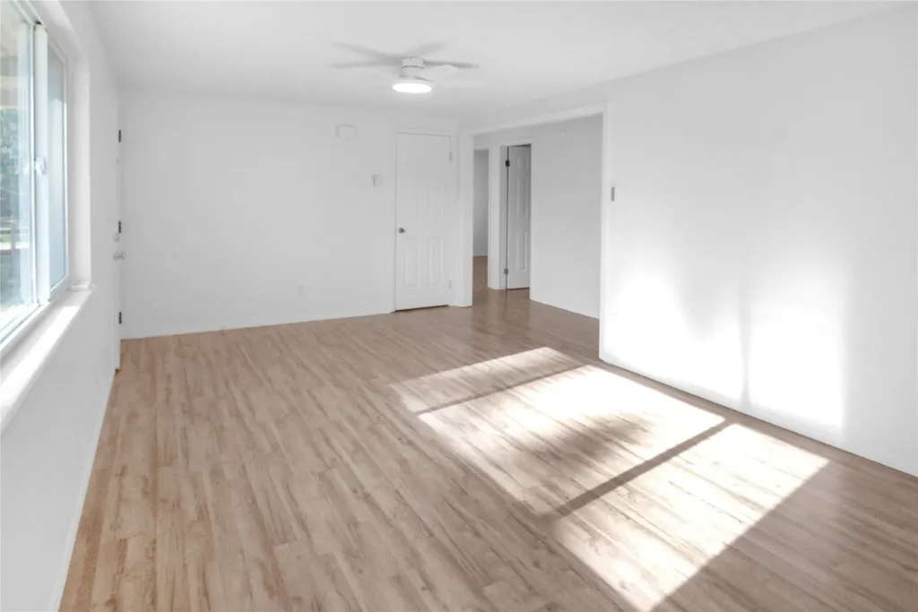 323/325 W River Road Hamilton MT 59840