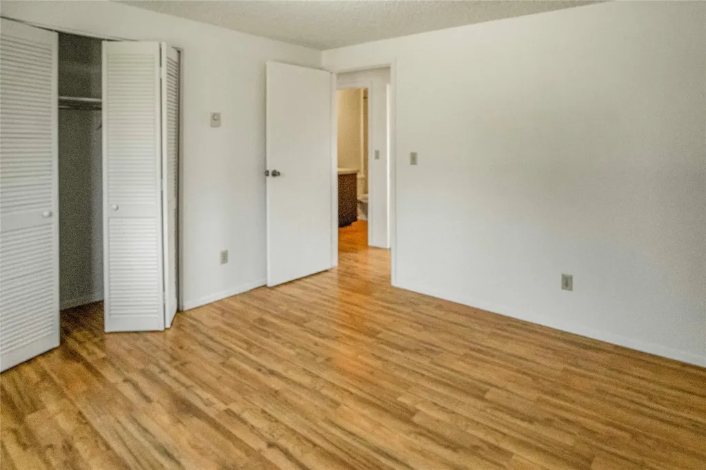 323/325 W River Road Hamilton MT 59840