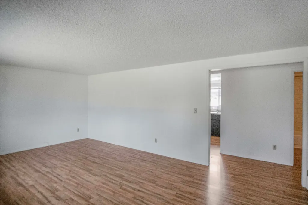 323/325 W River Road Hamilton MT 59840