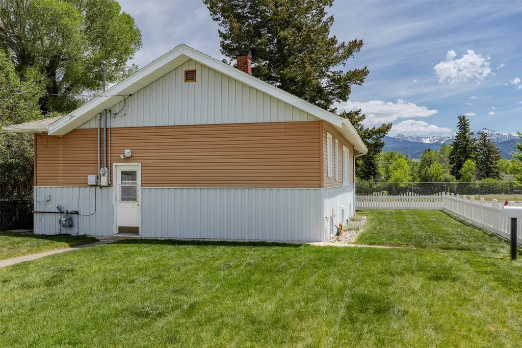 522 W Front Street Livingston MT 59047