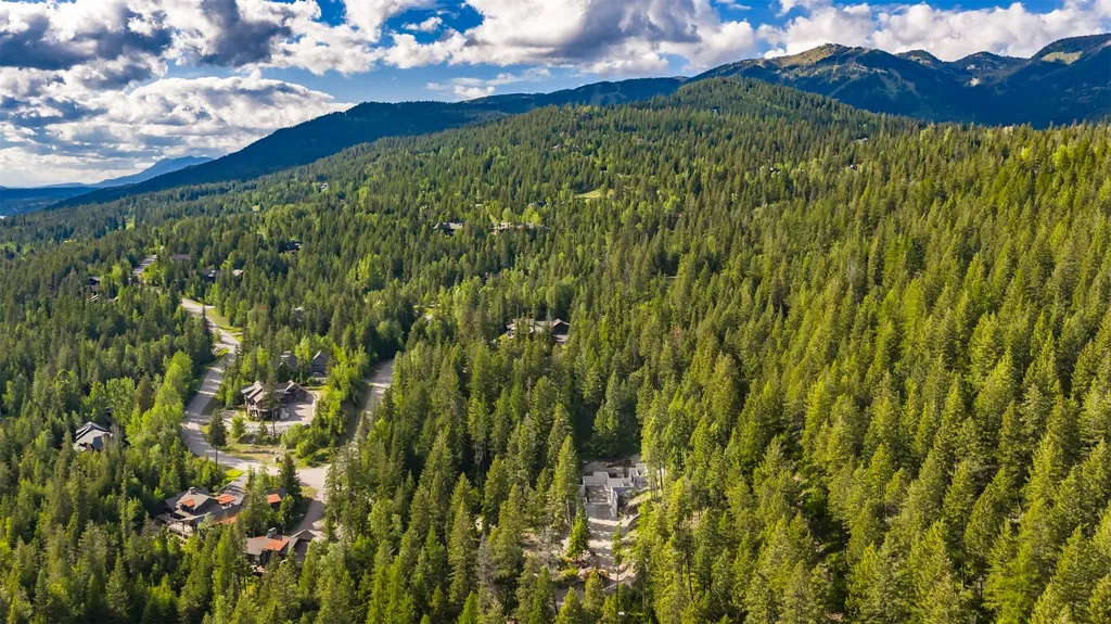 211 Arrowhead Drive Whitefish MT 59937