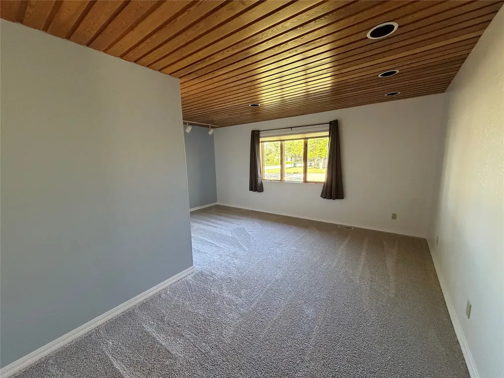 608 2nd Street Valier MT 59486