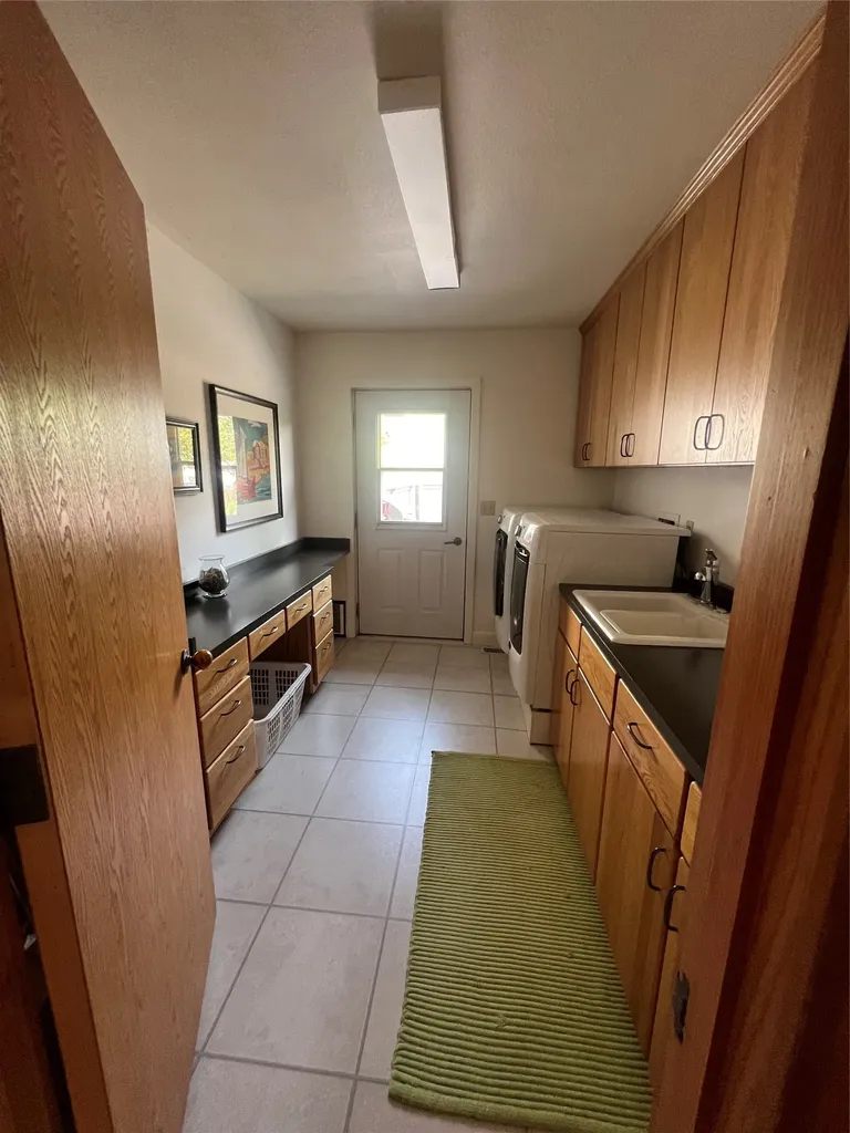 608 2nd Street Valier MT 59486