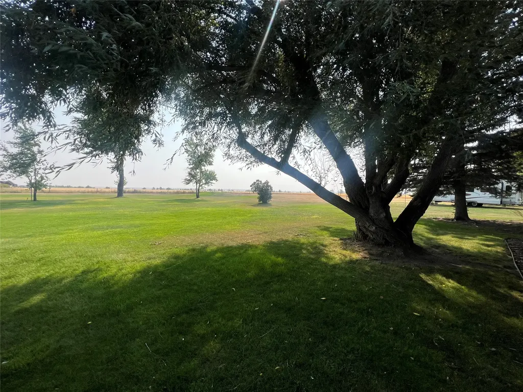 608 2nd Street Valier MT 59486
