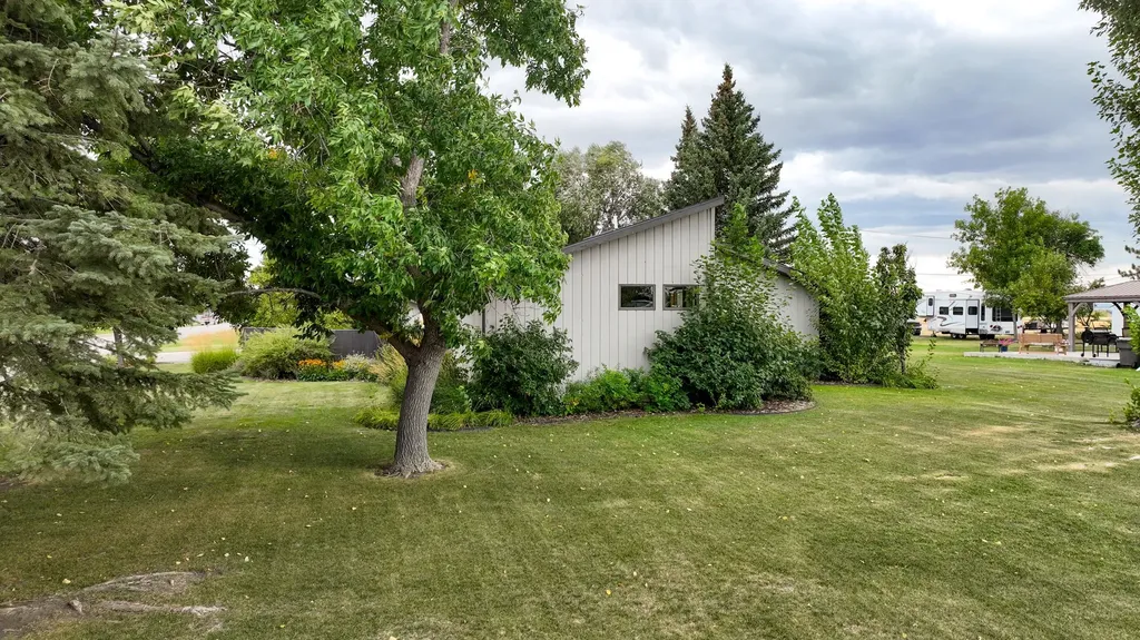 608 2nd Street Valier MT 59486