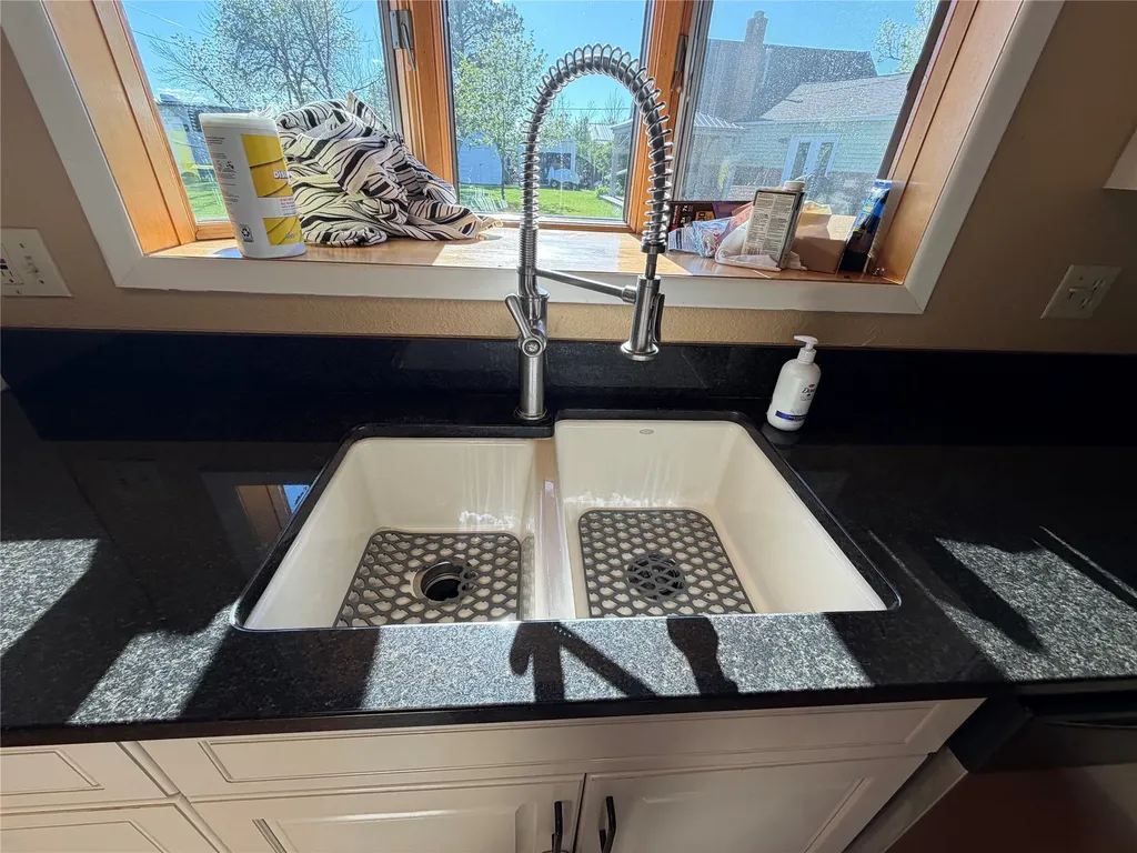 608 2nd Street Valier MT 59486
