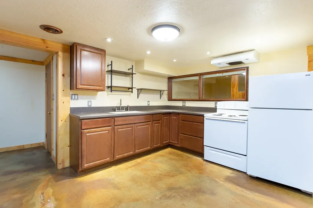 1732 Defoe Street Missoula MT 59802