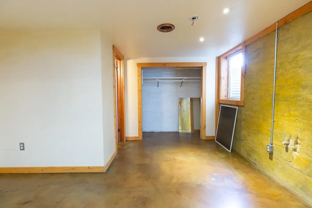 1732 Defoe Street Missoula MT 59802