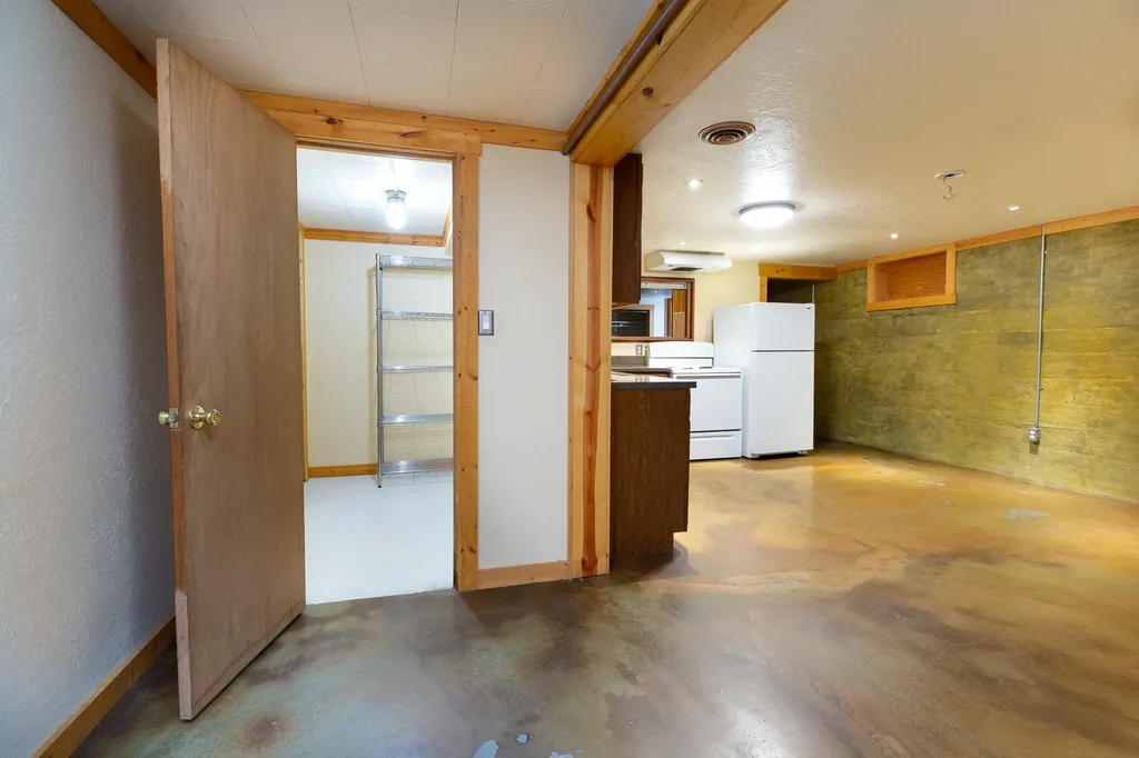 1732 Defoe Street Missoula MT 59802