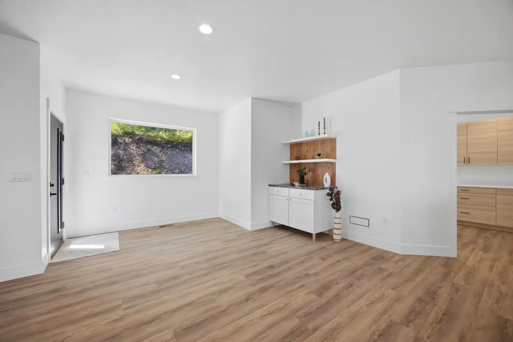 1191 Big Flat Road Missoula MT 59804