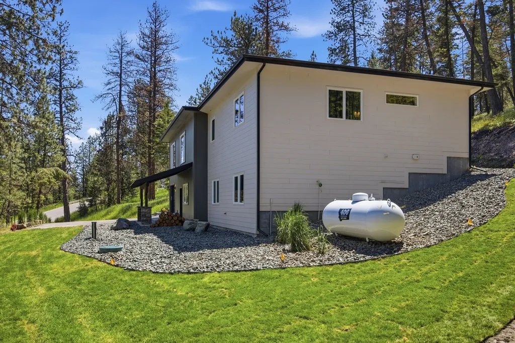 1191 Big Flat Road Missoula MT 59804