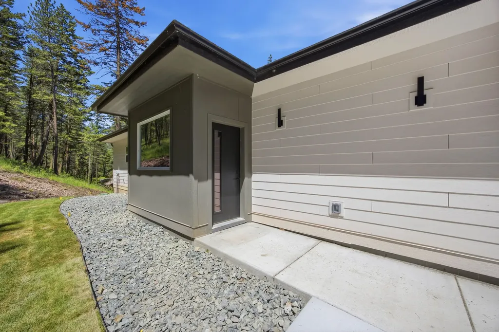 1191 Big Flat Road Missoula MT 59804