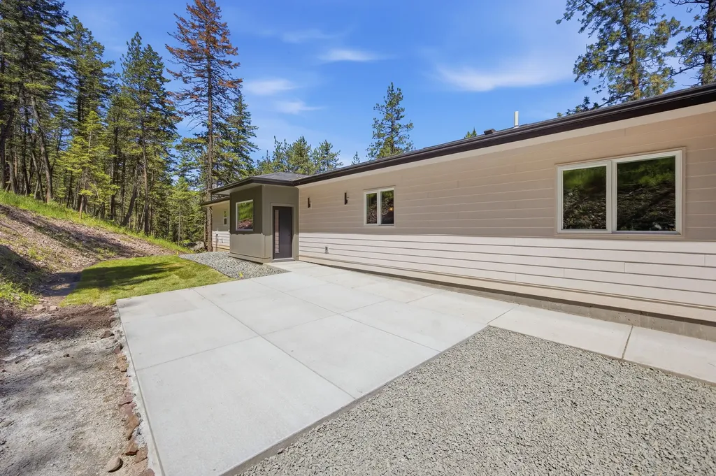 1191 Big Flat Road Missoula MT 59804