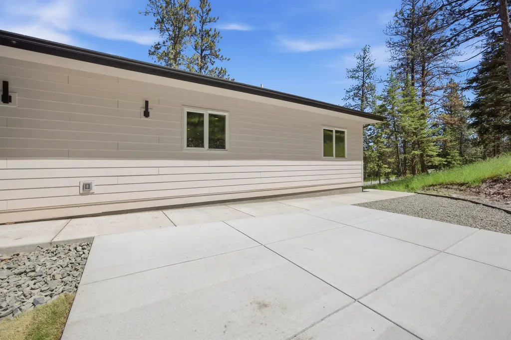 1191 Big Flat Road Missoula MT 59804