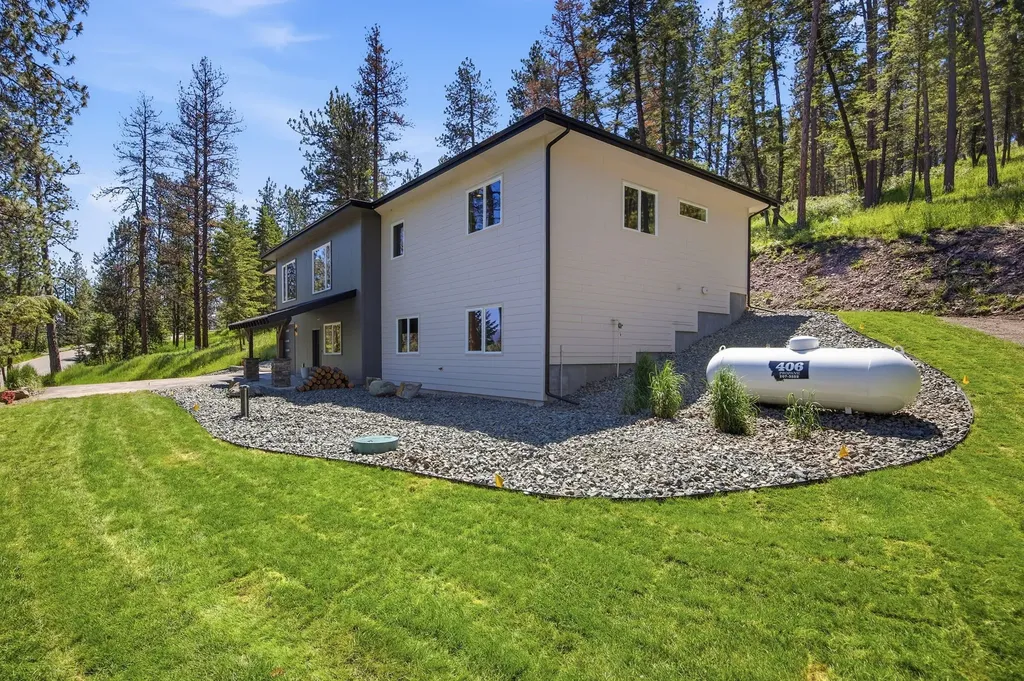 1191 Big Flat Road Missoula MT 59804