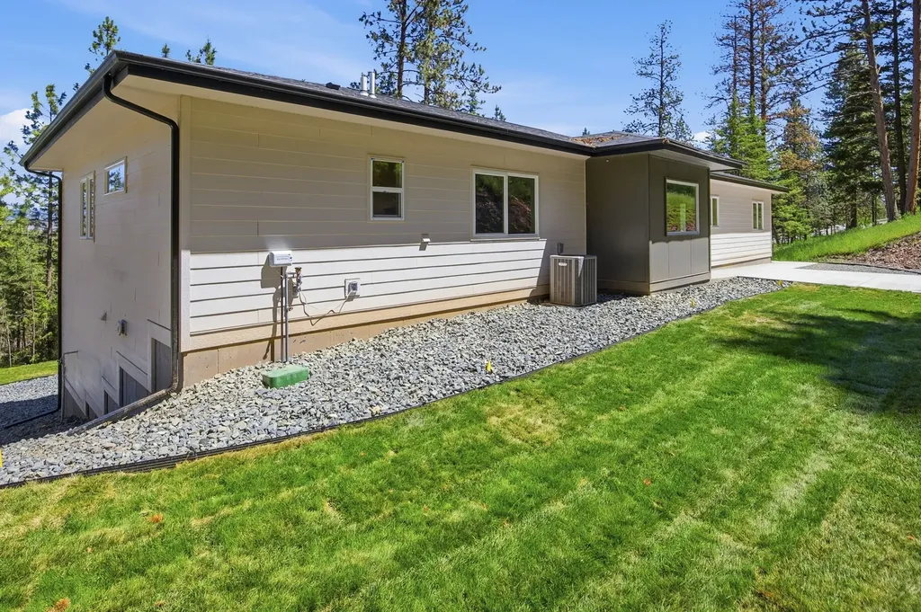 1191 Big Flat Road Missoula MT 59804
