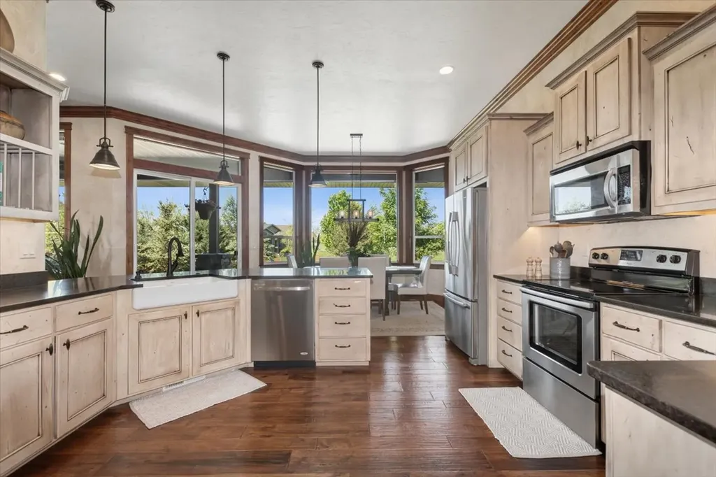 1260 Quail Ridge Drive Kalispell MT 59901