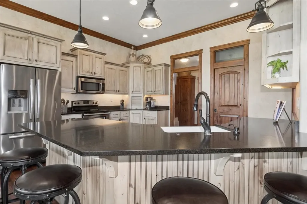 1260 Quail Ridge Drive Kalispell MT 59901