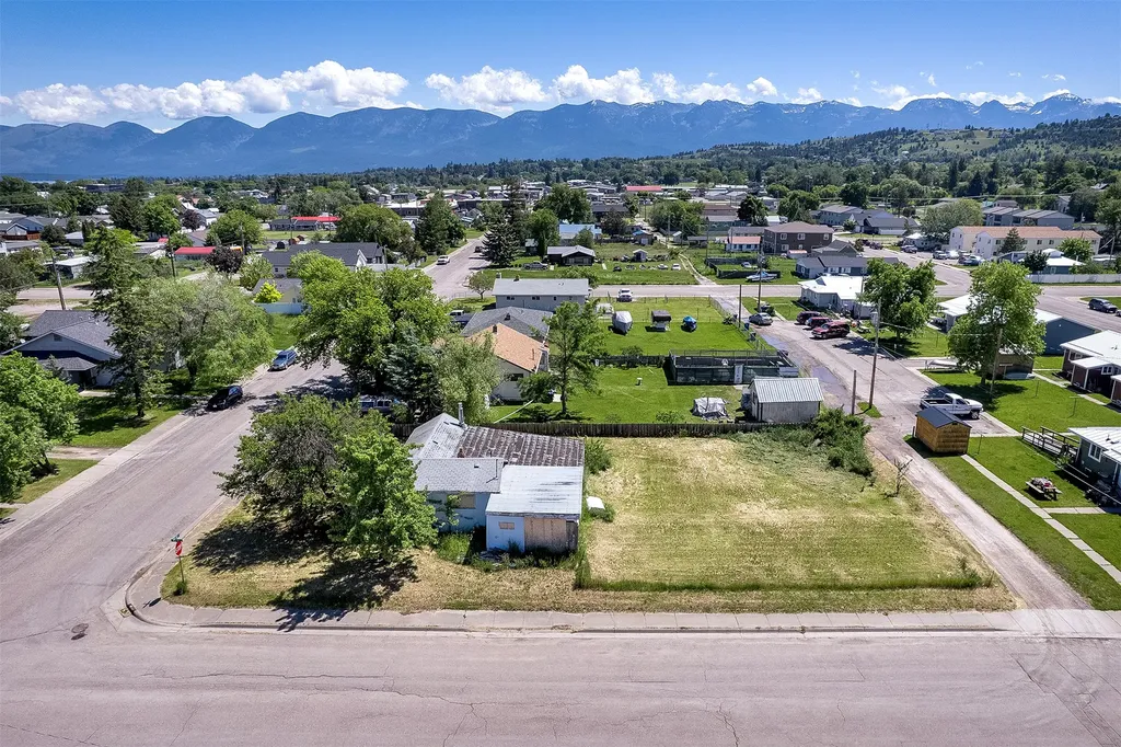 413 9th Avenue W Polson MT 59860