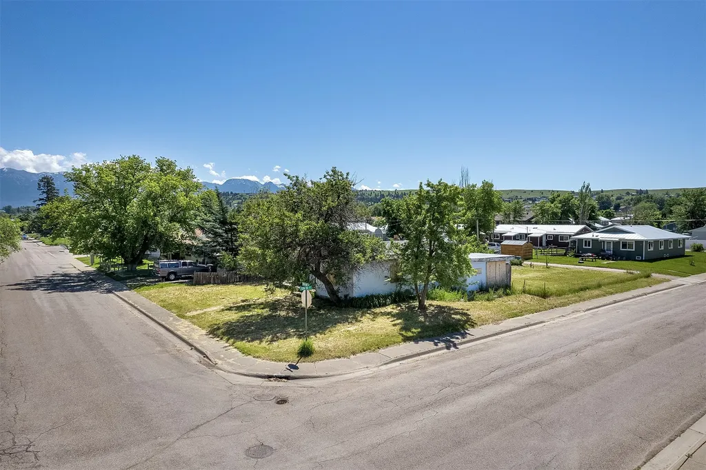 413 9th Avenue W Polson MT 59860
