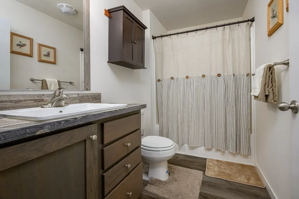 4 N Moonlight Drive Roundup MT 59072