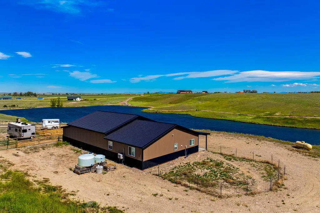 20 Kamloops Road Power MT 59468
