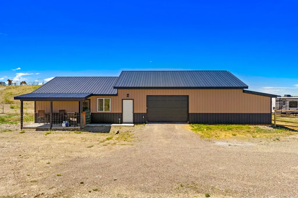 20 Kamloops Road Power MT 59468