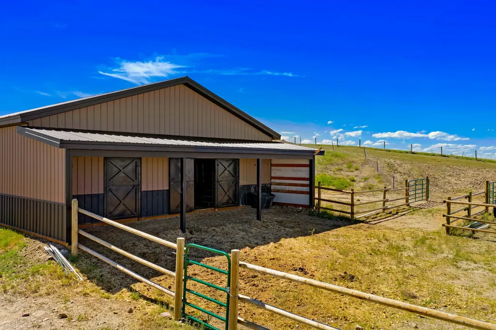 20 Kamloops Road Power MT 59468