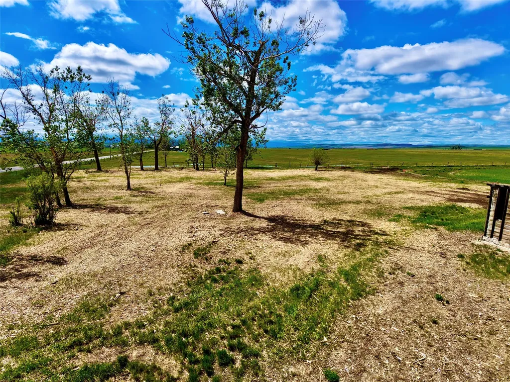 1245 26th Road NW Bynum MT 59419