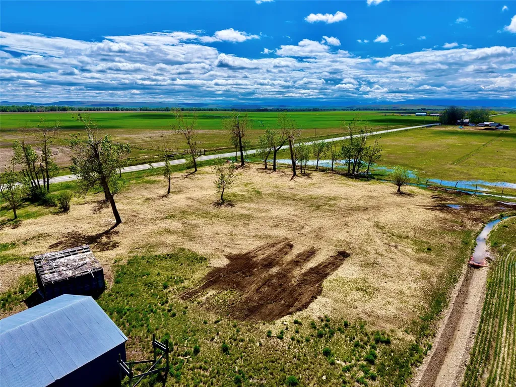 1245 26th Road NW Bynum MT 59419