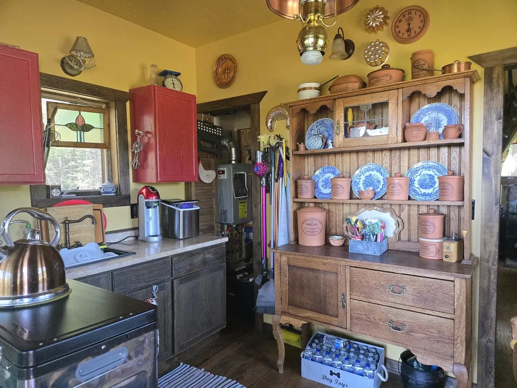 13689 Hoover Creek Road Helmville MT 59843