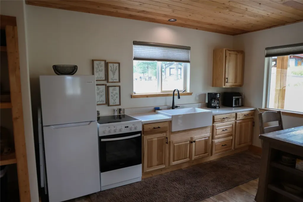 82 Salmon Drive Rexford MT 59930