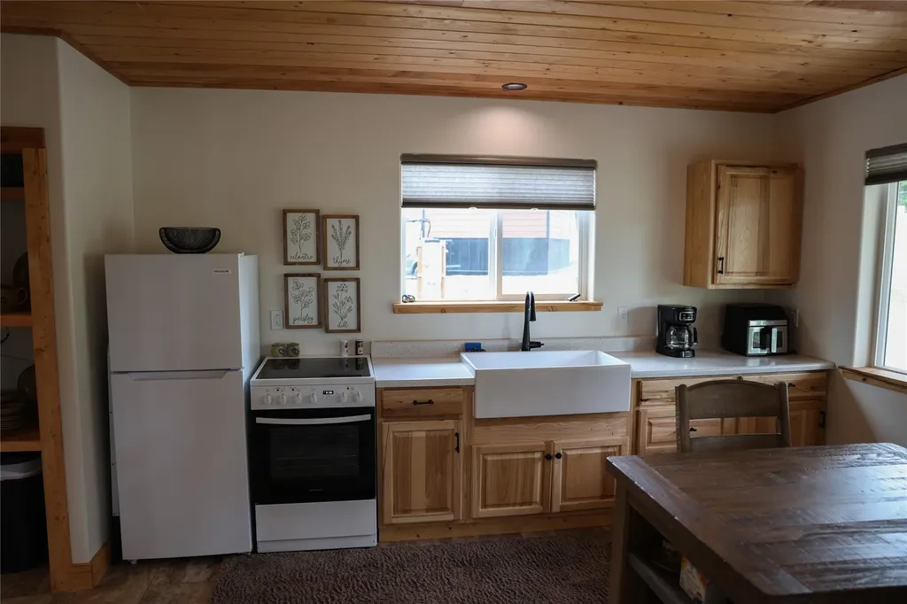 82 Salmon Drive Rexford MT 59930