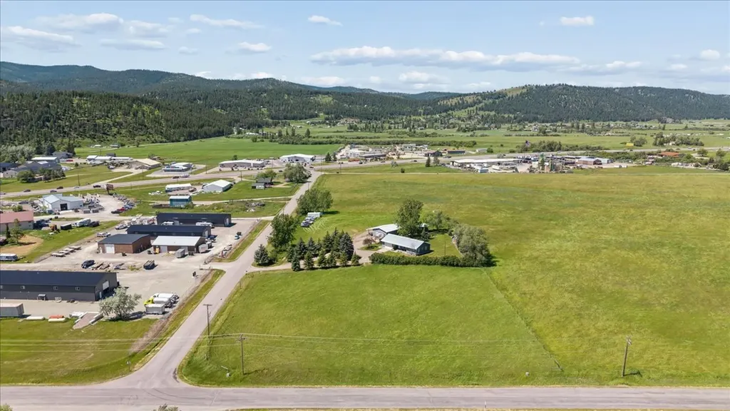 425 Snowline Lane Kalispell MT 59901