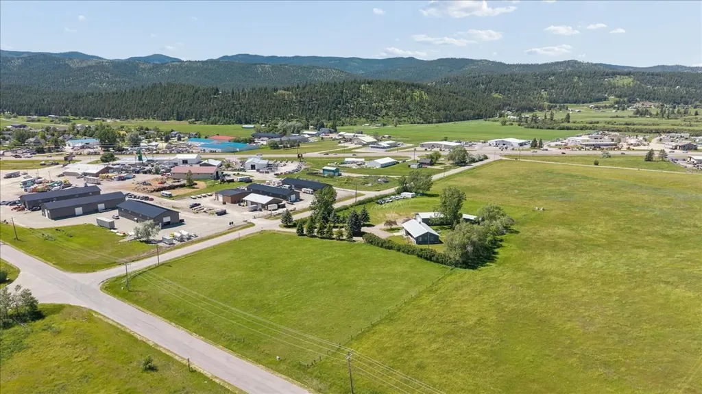 425 Snowline Lane Kalispell MT 59901