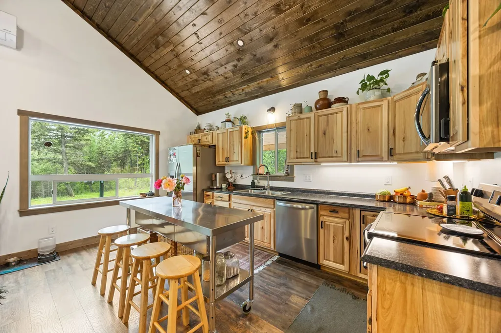 160 Dagger Drive Eureka MT 59917