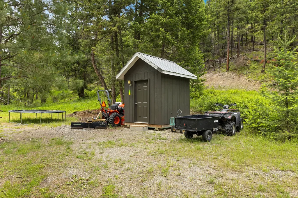 160 Dagger Drive Eureka MT 59917