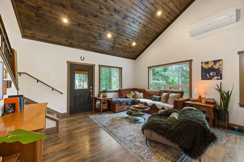 160 Dagger Drive Eureka MT 59917