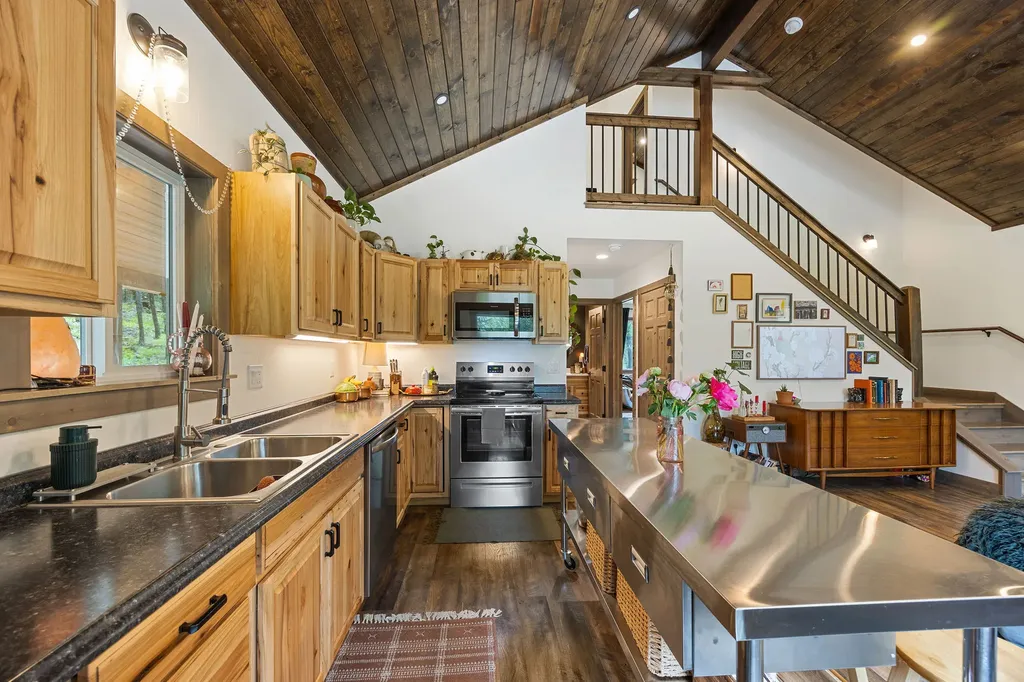 160 Dagger Drive Eureka MT 59917