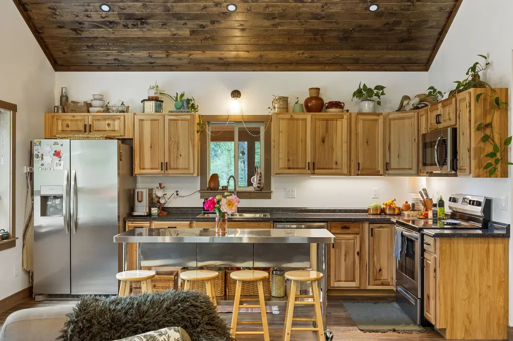 160 Dagger Drive Eureka MT 59917
