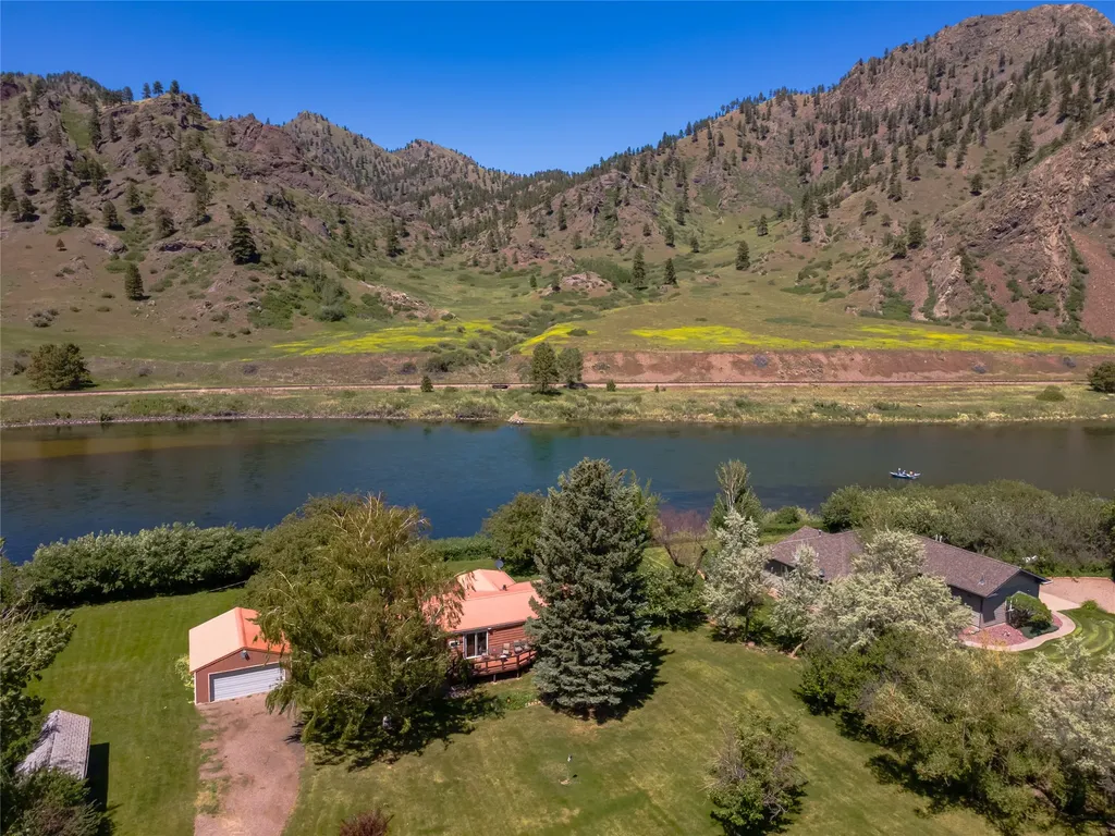 2792 Old Us Highway 91 Cascade MT 59421