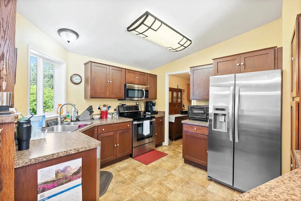 41088 Double Tree Lane Polson MT 59860